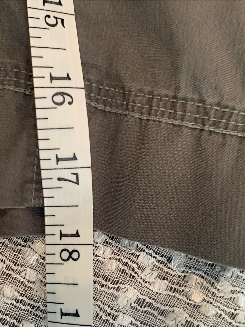 KUHL Casual Cargo Capris - 4 - Picture 8 of 9